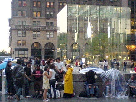 iphone-apple-store-live4.jpg